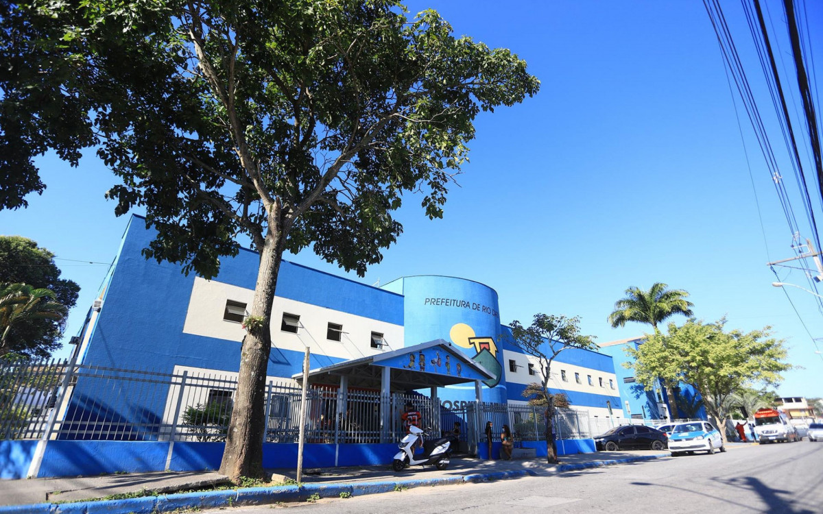 Denúncias apontam falta de limpeza e funcionários sem receber salários, agravando a crise na unidade de saúde