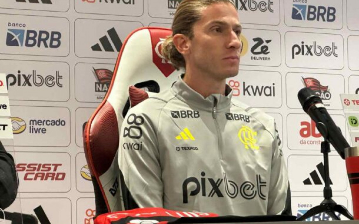 Filipe Luis &eacute; apresentado como t&eacute;cnico no Flamengo: ‘Privil&eacute;gio’