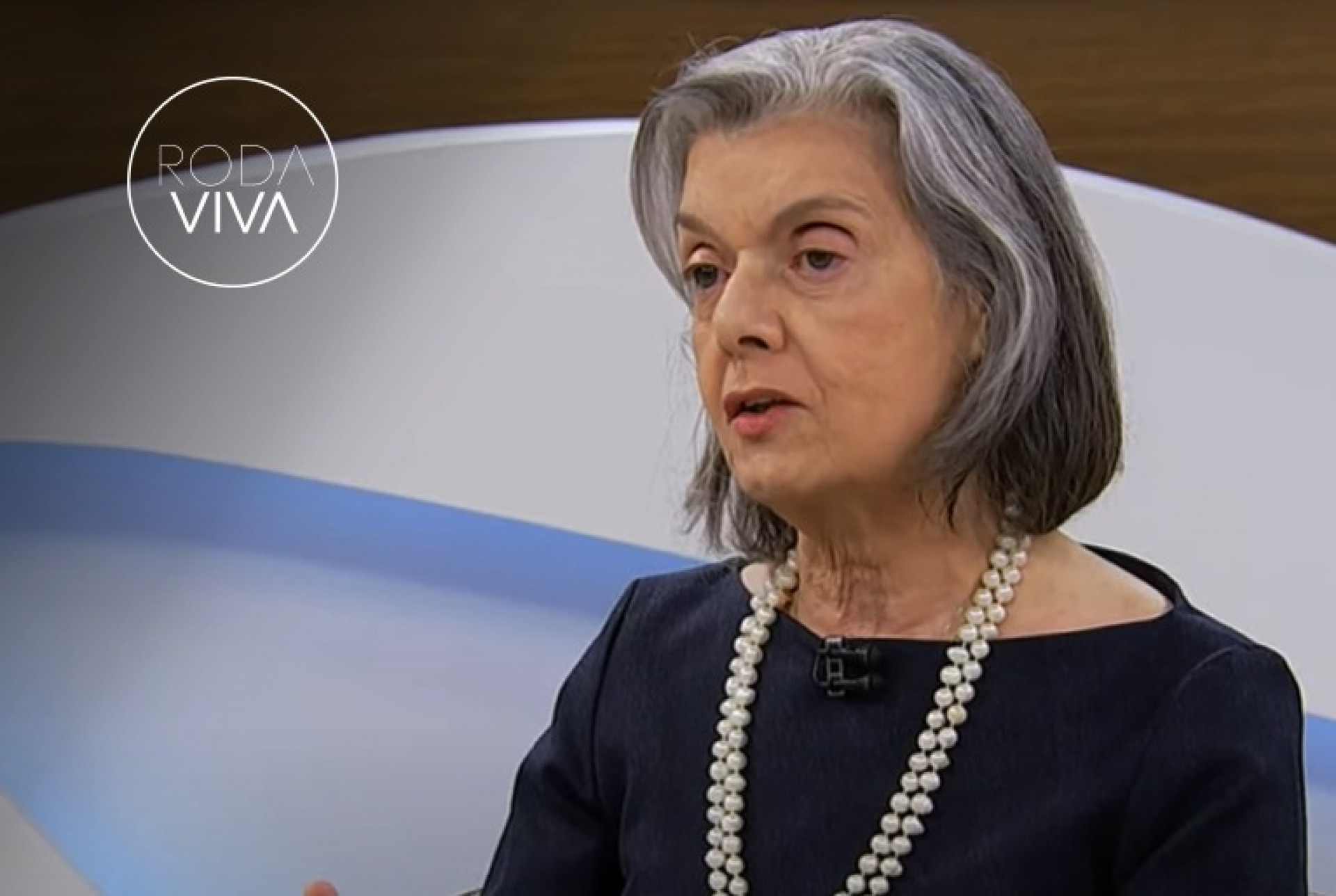 Confirmada na FliRui, C&aacute;rmen L&uacute;cia dar&aacute; uma confer&ecirc;ncia no s&aacute;bado (29) - Reprodu&ccedil;&atilde;o/TV Cultura