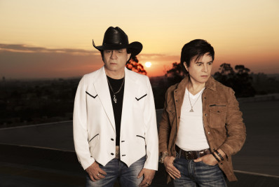 Chitãozinho e Xororó incorporam elementos de rock e pop em novo trabalho: 'Som mais pesado'