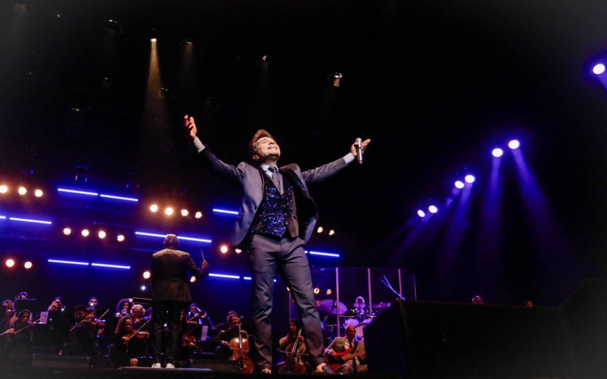 Cantor Daniel no show em comemoração aos 40 anos de carreira em São Paulo 