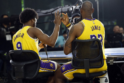 Bronny rejeita carona do pai LeBron James e mantém rotina familiar normal