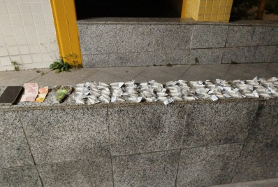 Jovem, de 23 anos, é preso por tráfico de drogas depois de denúncia de roubo em Itatiaia