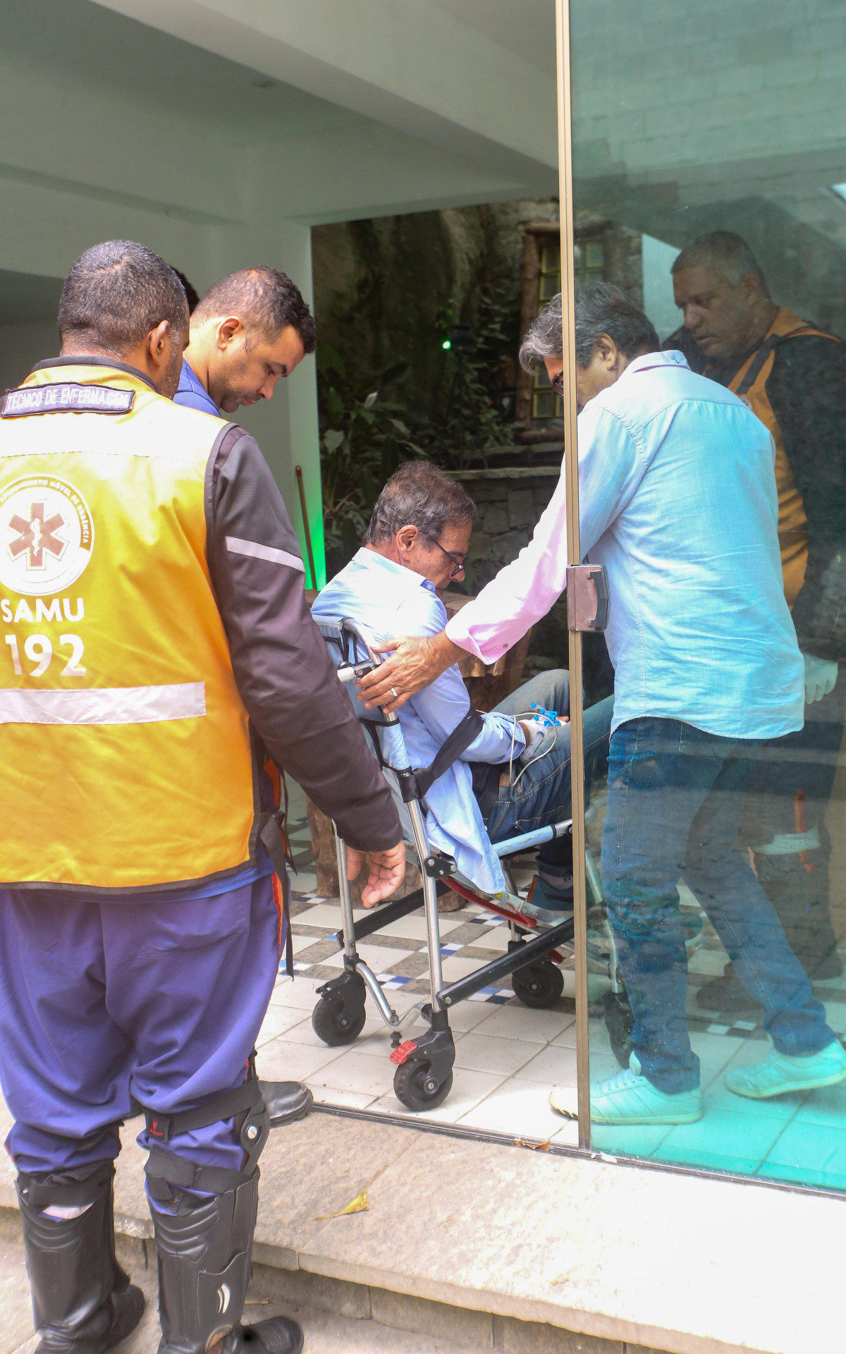 Mário Gomes passa mal e é socorrido - Dilson Silva/Ag.news