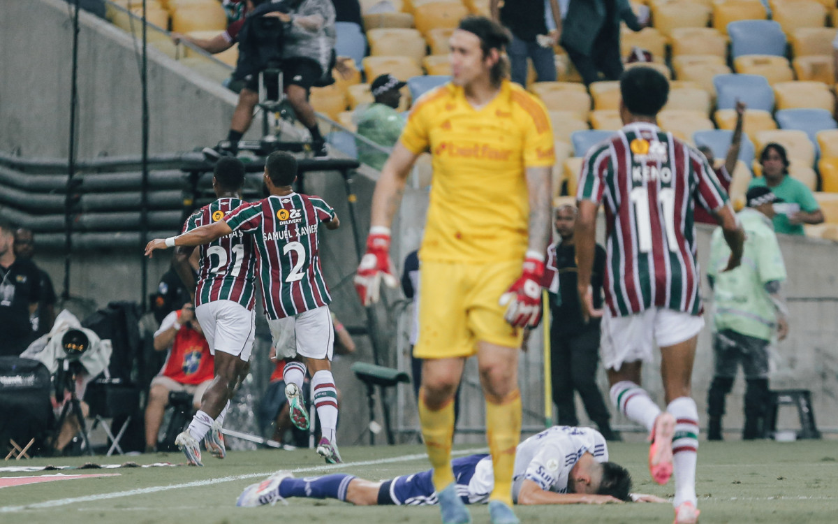 Rio de Janeiro, Brasil - 03/10/2024 - Maracanã -   
Fluminense enfrenta o Cruzeiro esta noite no Maracanã pela 29ª rodada do Campeonato Brasileiro 2024.
FOTO: LUCAS MERÇON / FLUMINENSE F.C.
.
IMPORTANTE: Imagem destinada a uso institucional e divulgação, seu
uso comercial está vetado incondicionalmente por seu autor e o
Fluminense Football Club.É obrigatório mencionar o nome do autor ou
usar a imagem.
.
IMPORTANT: Image intended for institutional use and distribution.
Commercial use is prohibited unconditionally by its author and
Fluminense Football Club. It is mandatory to mention the name of the
author or use the image.
.
IMPORTANTE: Imágen para uso solamente institucional y distribuición. El
uso comercial es prohibido por su autor y por el Fluminense FootballClub. 
És mandatório mencionar el nombre del autor ao usar el imágen.