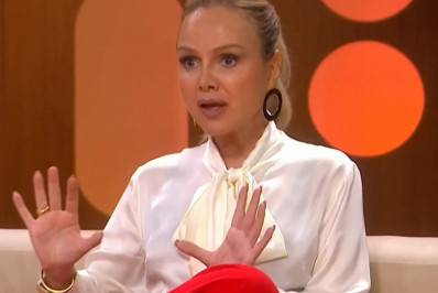 Eliana revela motivo de dormir em quarto separado do marido: 'Incomoda'