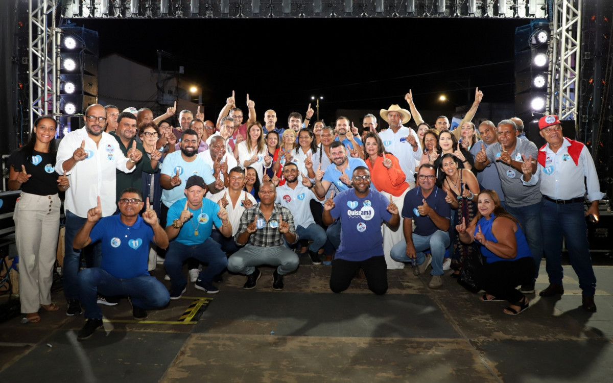 Marcelo Batista e apoiadores celebram a reta final da campanha em comício no Sítio Quissamã