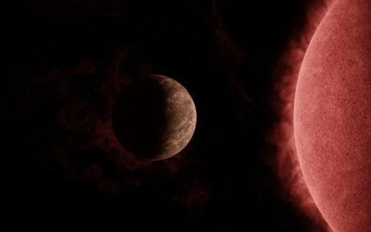 O Speculoos-3 b é um planeta rochoso, semelhante à Terra, cuja órbita em torno de sua estrela anã vermelha é um pouco próxima demais para o conforto. Completando uma órbita a cada 17 horas, o mundo rochoso é exposto a tanta radiação que sua atmosfera provavelmente foi destruída há muito tempo, o deixando estéril. Este planeta é bloqueado, o que significa que um lado sempre fica de frente para a estrela em dia eterno, enquanto o outro lado fica de noite para sempre