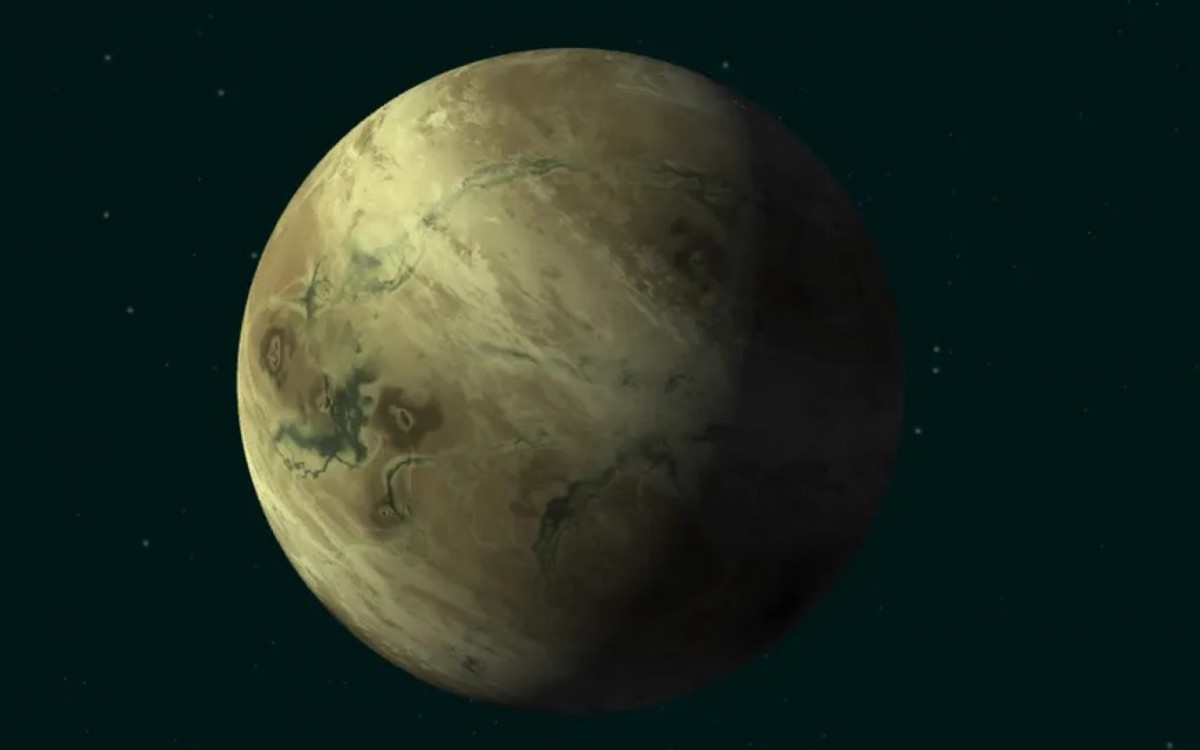 O Kepler-452 b parece tão semelhante ao nosso planeta que a Nasa o apelidou  de primo mais velho da Terra. O exoplaneta rochoso orbita uma estrela parecida com o Sol praticamente na mesma distância que nosso planeta orbita o Sol, com um ano lá durando cerca de 384 dias. Isso coloca o planeta firmemente na zona habitável, onde água líquida poderia se formar em sua superfície. Infelizmente, nosso primo é inacessível: está a 1.800 anos-luz da Terra, o que levaria pelo menos 30 milhões de anos para ser alcançado por uma nave espacial.