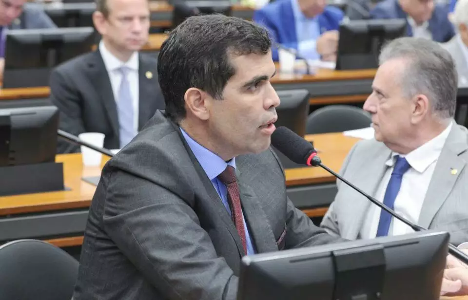 Congresso marca para a quarta-feira a instalação da CPMI para apurar fraudes no INSS