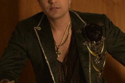 Luan Santana faz reunião com gravadora em Miami