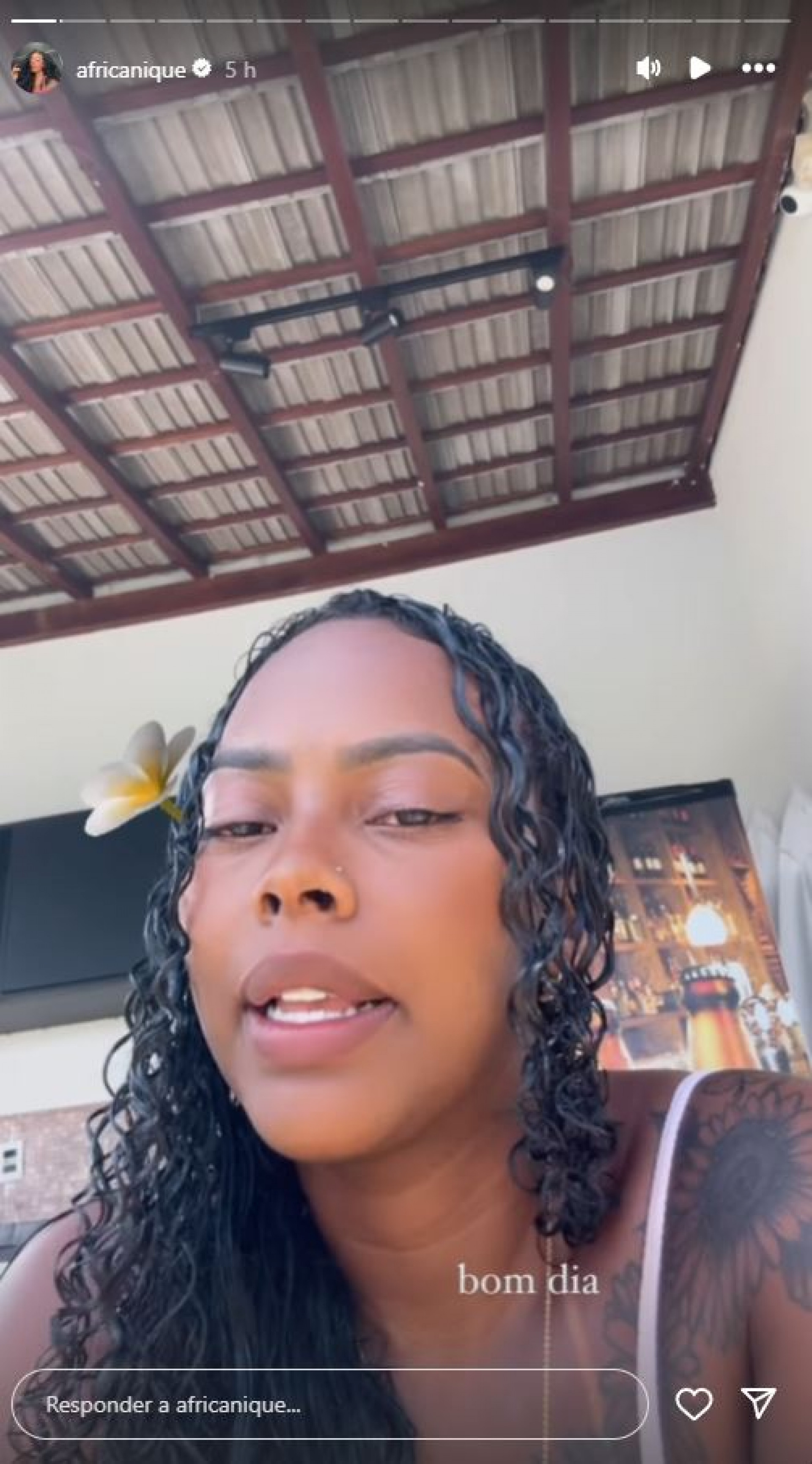 Ellen Monique usou as redes sociais para avisar aos seguidores que está bem - Reprodução / Instagram