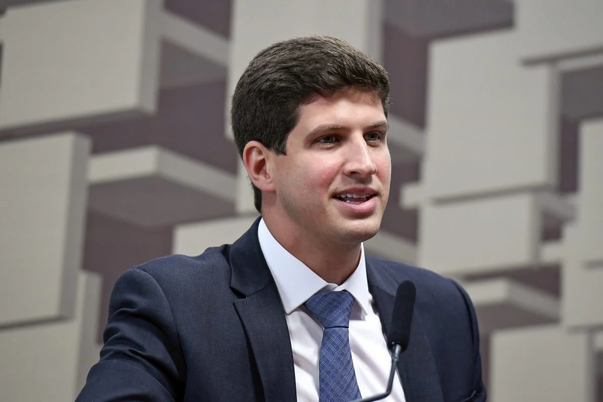 Em Recife, João Campos tem 80% dos votos válidos, Gilson, 10%, e Daniel, 6%, diz Datafolha