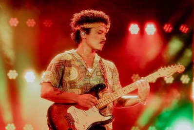 Famosos curtem show de Bruno Mars em São Paulo