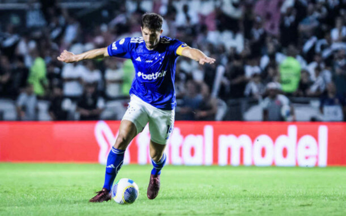 Vasco x Cruzeiro, em São Januário, no Rio de Janeiro. 

Foto: Gustavo Aleixo/Cruzeiro 

IMPORTANTE: Imagem destinada a uso institucional e divulgação, seu uso comercial está vetado incondicionalmente por seu autor e o Cruzeiro Esporte Clube. 

IMPORTANT: image intended for institutional use and distribution. Commercial use is prohibited unconditionally by its author and Cruzeiro Esporte Clube.