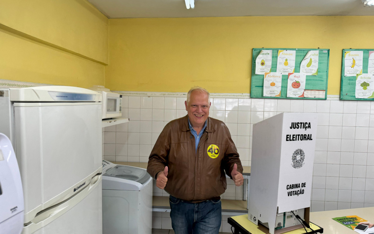 Rubens Bomtempo votou no início da tarde
