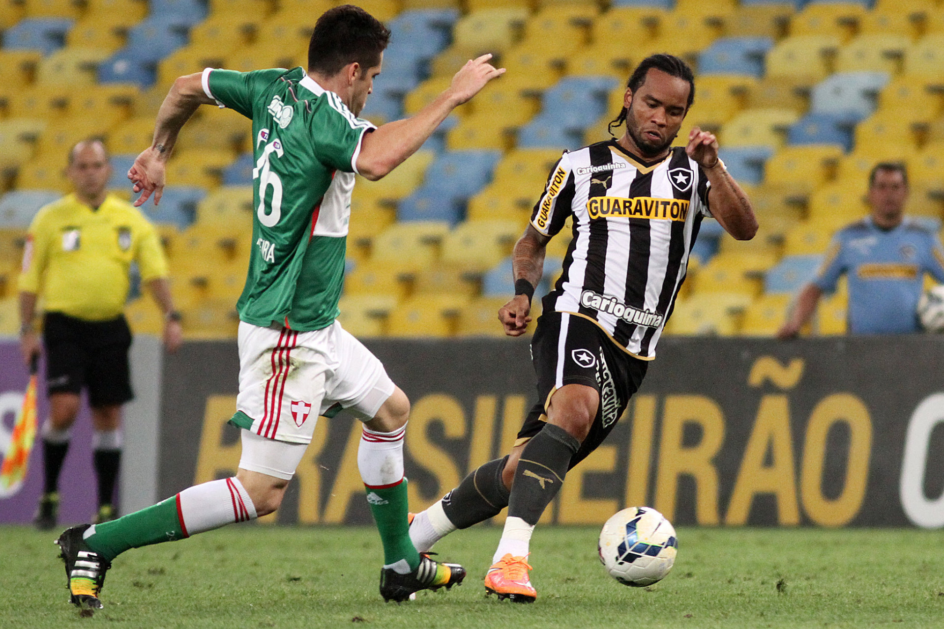 Carlos Alberto na partida entre Botafogo e Palmeiras, no Brasileirão de 2014 - Vítor Silva/Botafogo