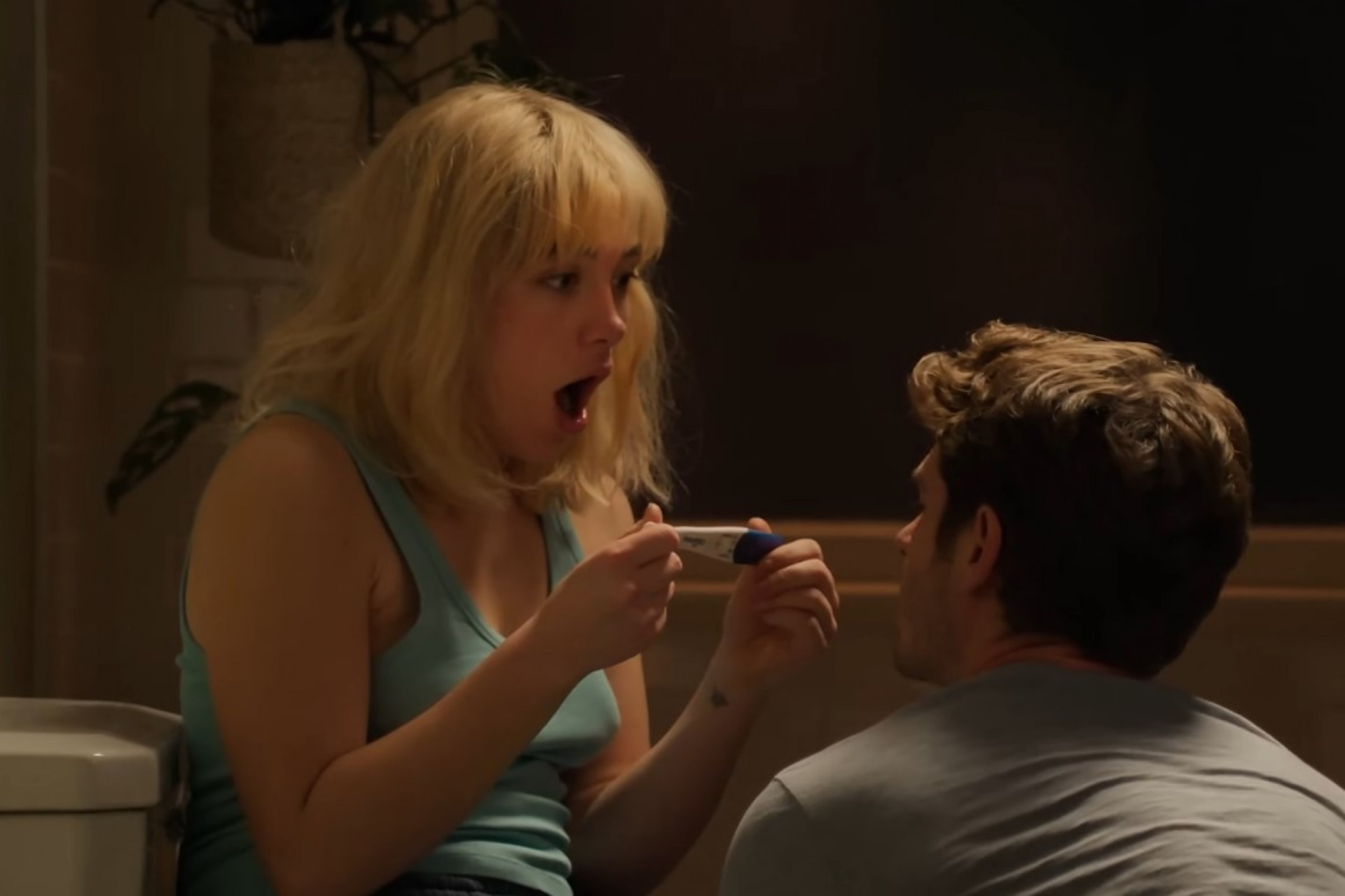 Andrew Garfield e Florence Pugh vivem um casal na comédia romântica 'Todo Tempo que Temos'
 - Reprodução / YouTube