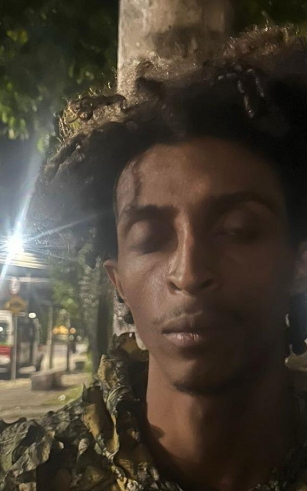 Bandidos vestidos com roupas camufladas são presos em Bangu - Divulgação