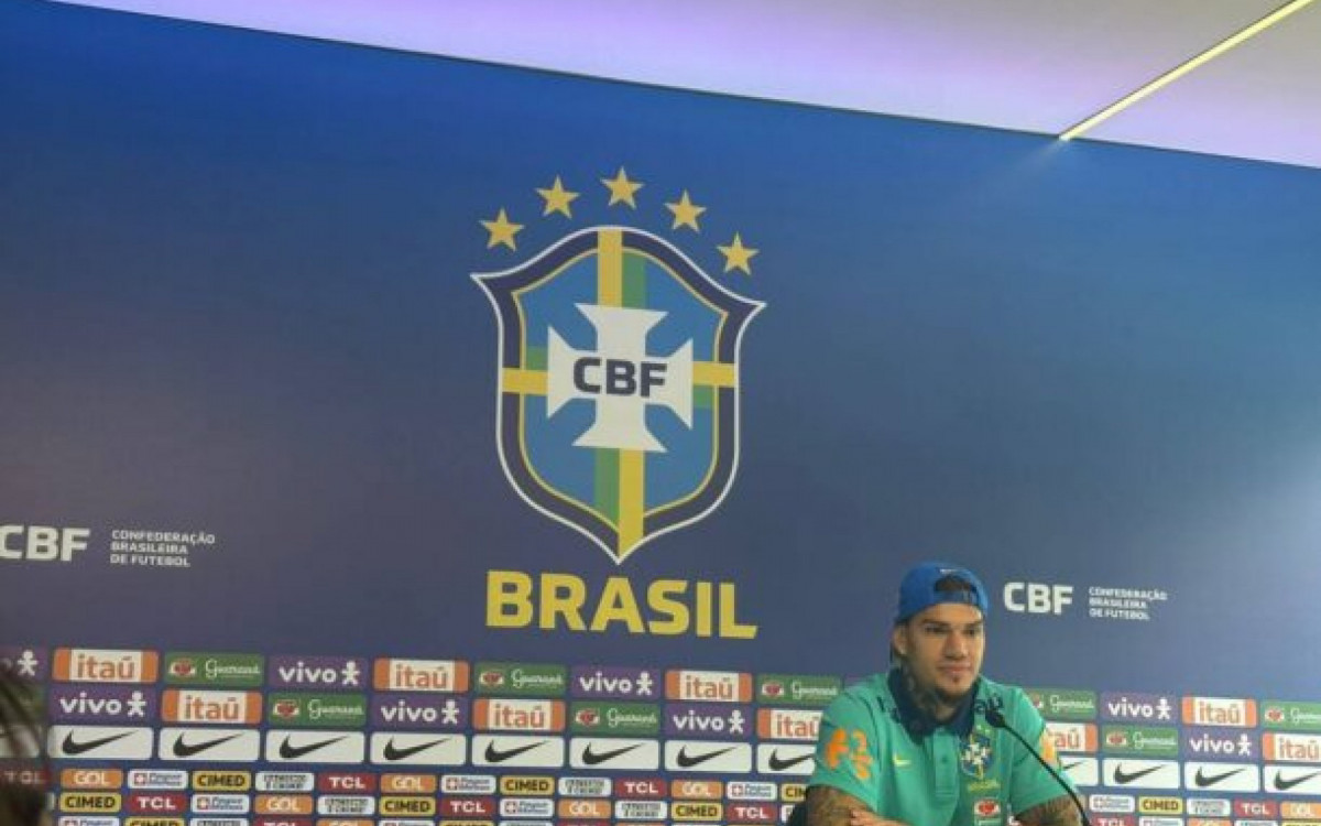 Ederson volta ao gol da Seleção e sonha com titularidade: &#8216;Ambição&#8217;