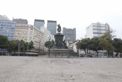 Jovem morre após ser esfaqueada na Praça Tiradentes