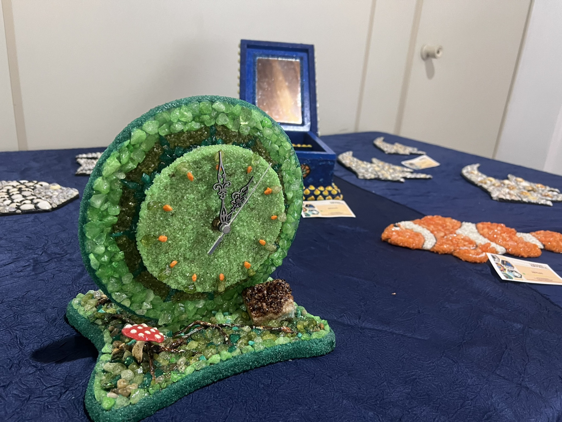 Exposi&ccedil;&atilde;o de artesanato "Criatividade em Pauta". Assinada pelo artes&atilde;o Guaracy Rodrigues  - Ascom 