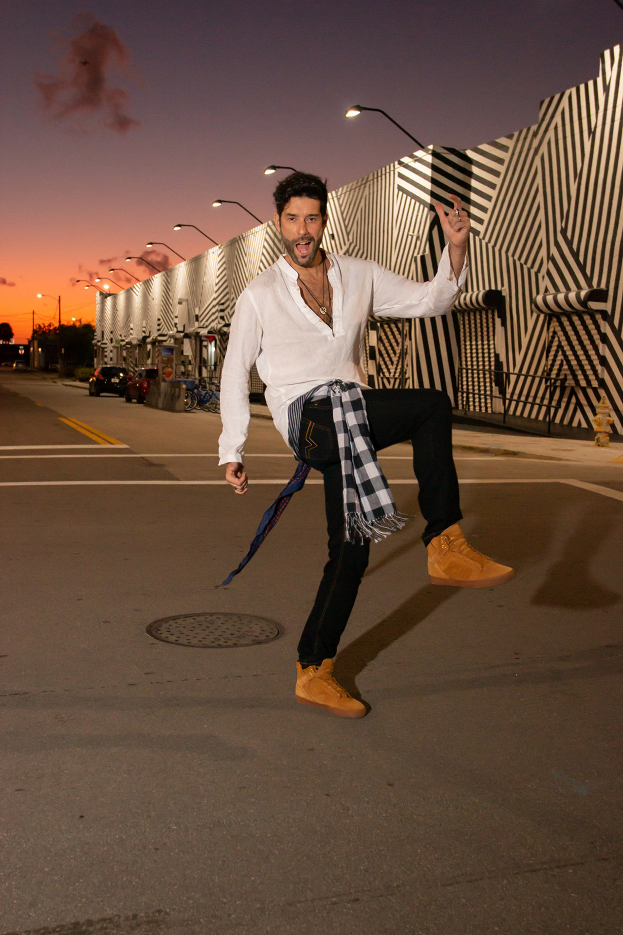  Daniel Del Sarto tem se dedicado &agrave; m&uacute;sica, se apresentando em palcos de todo pa&iacute;s  - Leonardo Vic&aacute;rio