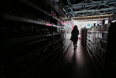 Equador anuncia apagões de até dez horas para evitar crise energética