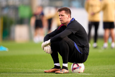Goleiro contratado pelo Barcelona admite ser fumante: ‘Não me afeta em campo’