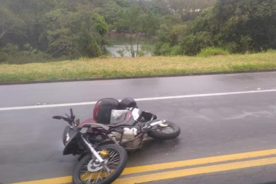 Homem morre após cair de moto na BR-393, em Três Rios