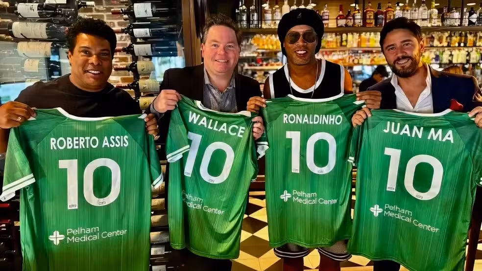  Ronaldinho Gaúcho vira dono de clube da terceira divisão dos Estados Unidos