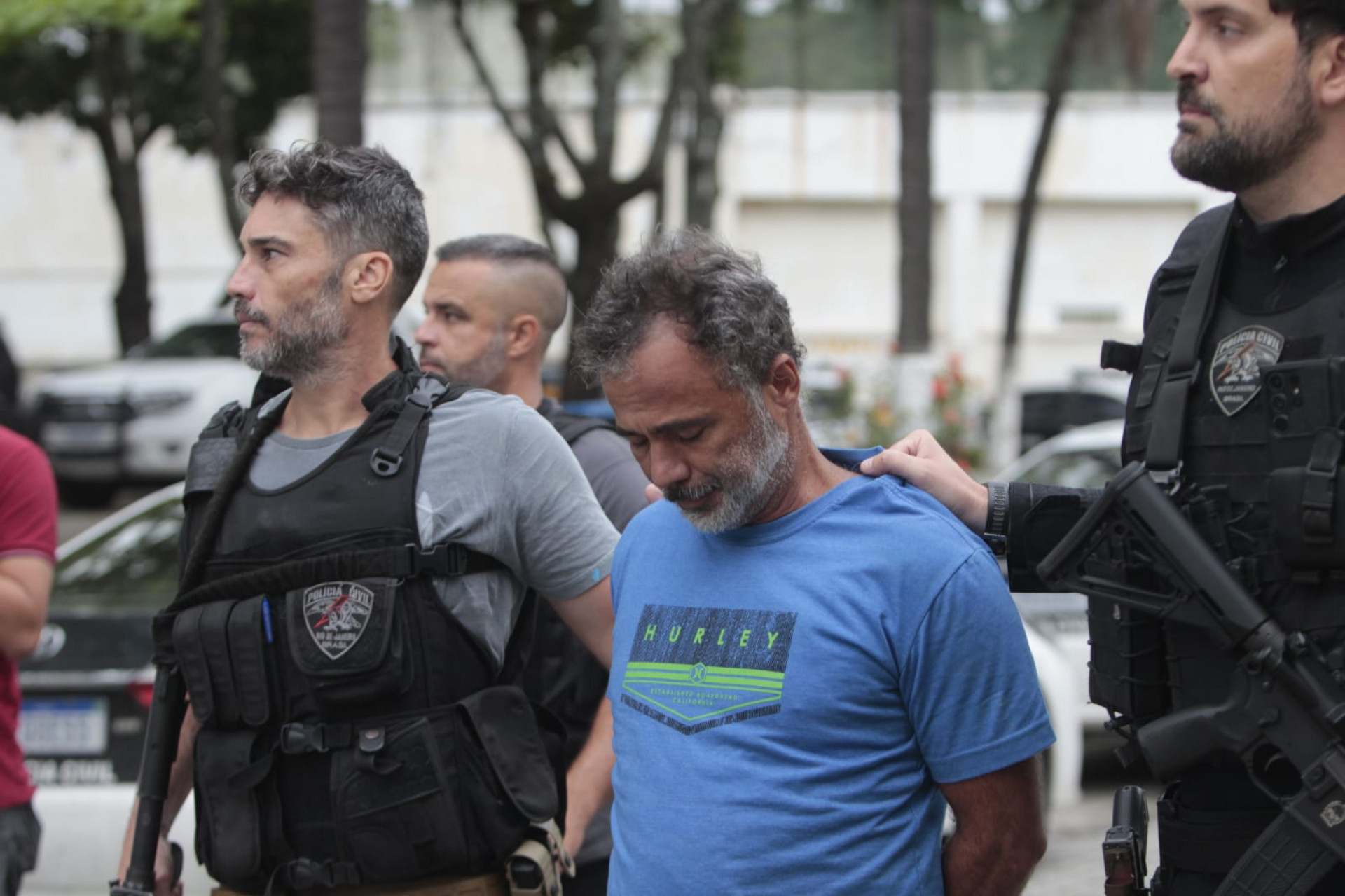 Polícia Civil cumpriu um mandado de prisão contra Alexsander Félix Barbio - Reginaldo Pimenta/Agência O Dia