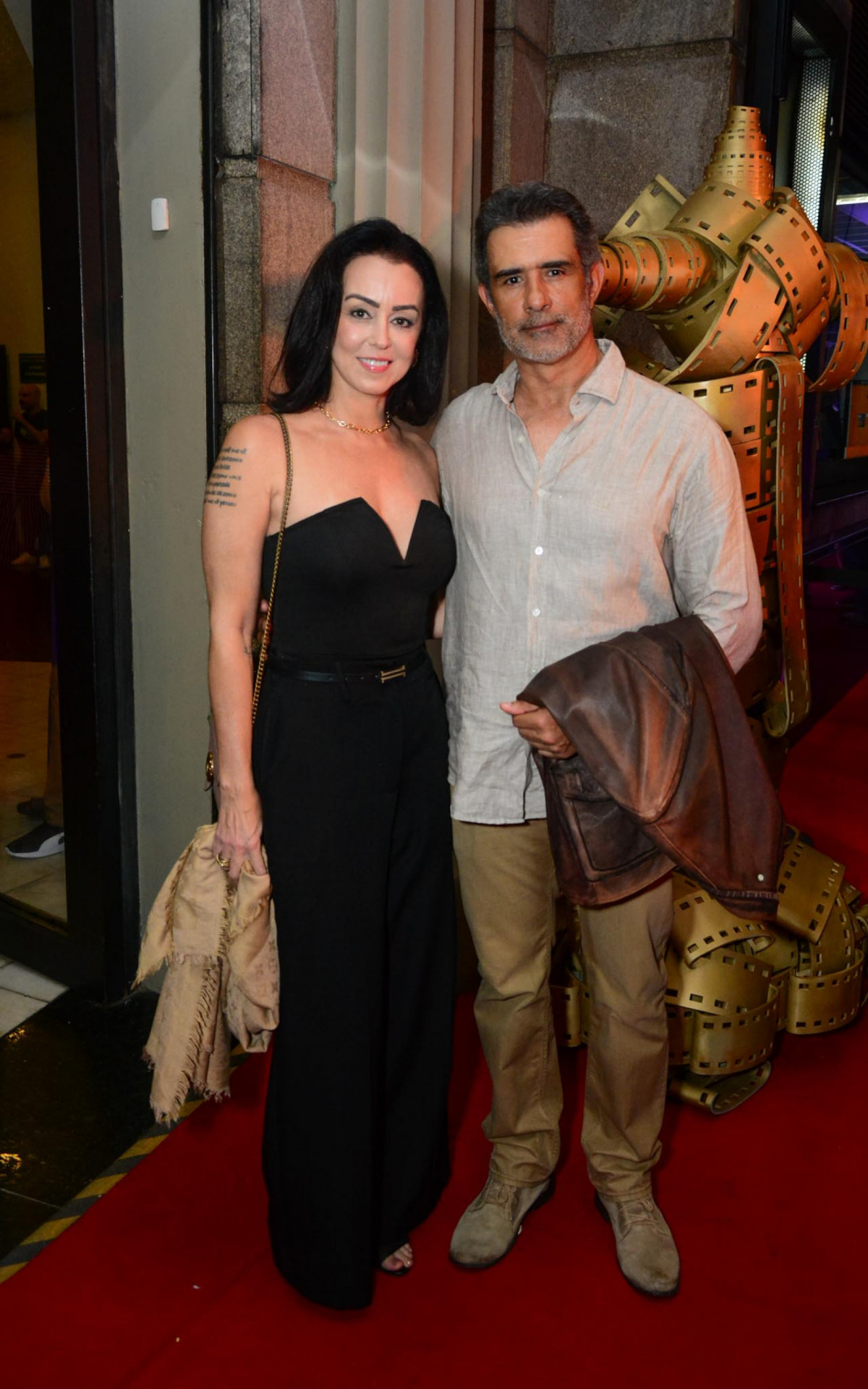 Marcos Pasquim e namorada 