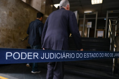 Justiça autoriza estado a assumir clube e pousada usados pelo CV