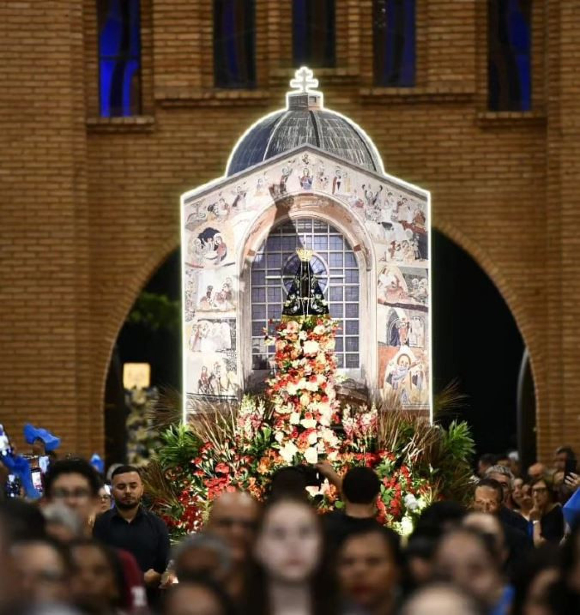 A Novena em honra à Nossa Senhora Aparecida foi realizada nesta sexta-feira (11), no Santuário Nacional - Thiago Leon / Santuário Nacional