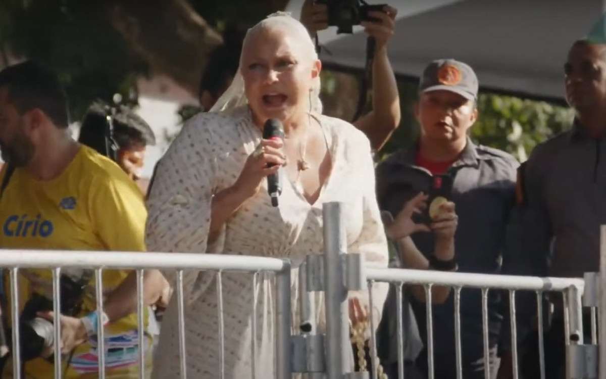 Fafá de Belém canta no Círio de Nazaré - Reprodução do Instagram