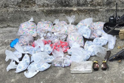 PM prende grupo com armas e granada em Marechal Hermes; detidos são responsáveis por roubos de veículos