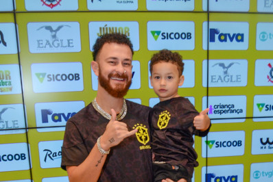 Fred Bruno encanta fãs ao responder 'pergunta precoce' do filho