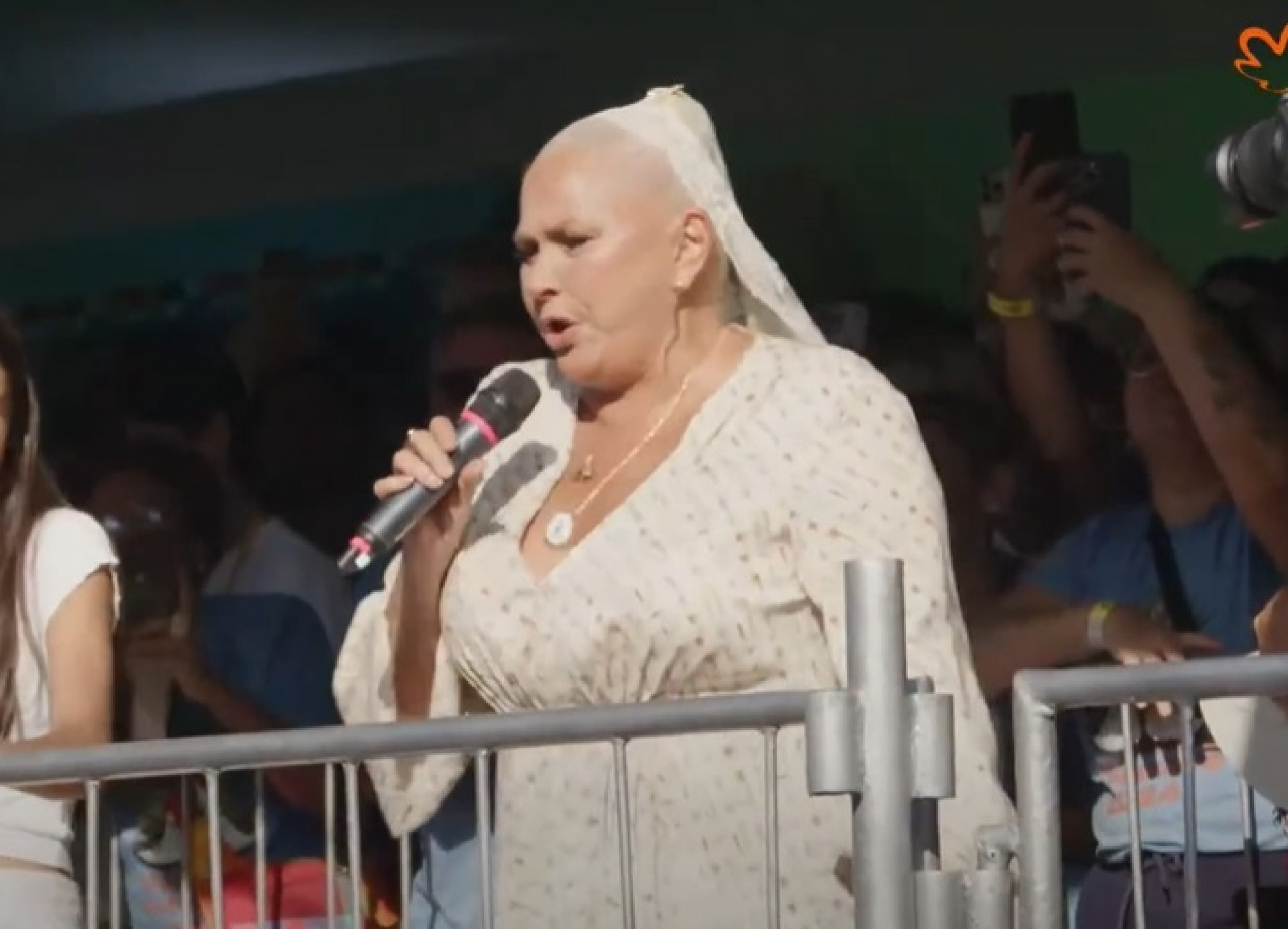 Fafá de Belém canta no Círio de Nazaré - Reprodução do Instagram