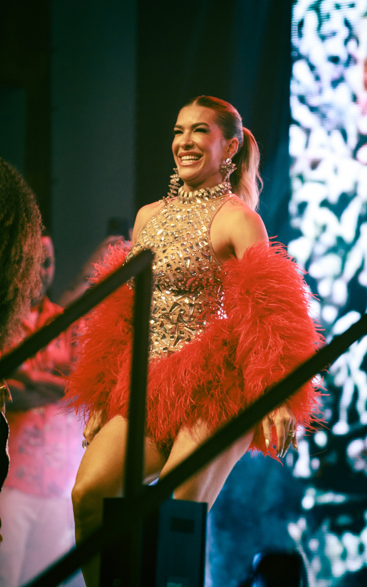 Lorena Improta brilha na quadra da Viradouro