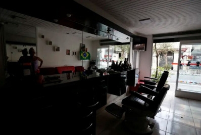 Apagão em São Paulo já causa prejuízo de R$ 1,65 bi para varejo e serviços, diz FecomercioSP