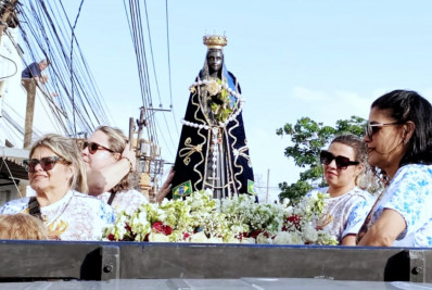 Tradicional Procissão à Nossa Senhora Aparecida é realizada em Barra Mansa