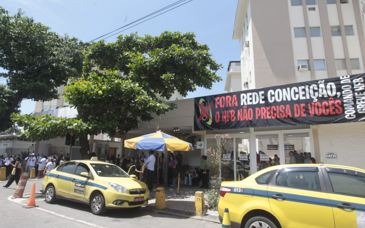 Servidores federais fizeram protesto contra nova gest&atilde;o no Hospital Federal de Bonsucesso