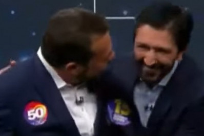 Nunes abraça Boulos e surpreende público durante debate; veja vídeo