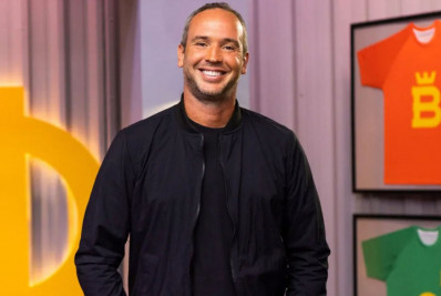 SBT tenta contratar comentarista da Globo e aposta em 'ajuda' de Tiago Leifert