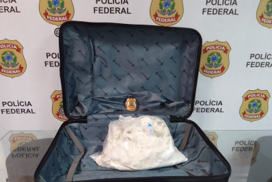 Passageiro é preso com cerca de 6kg de cocaína no Galeão