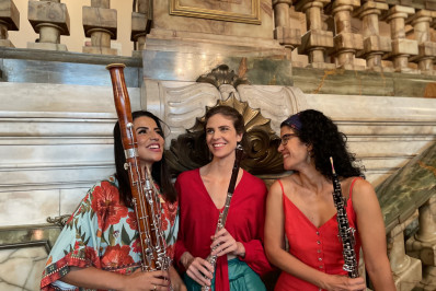 Trio Capitu faz única apresentação no Solar do Jambeiro