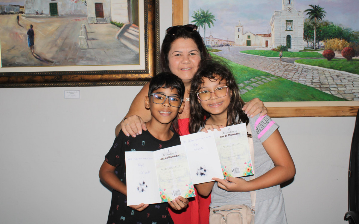 Três lançamentos literários