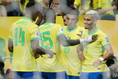 Andreas Pereira explica finalização de voleio em golaço pelo Brasil