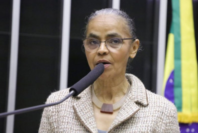 Reunião da Comissão de Agricultura termina com bate-boca entre Marina Silva e deputado
